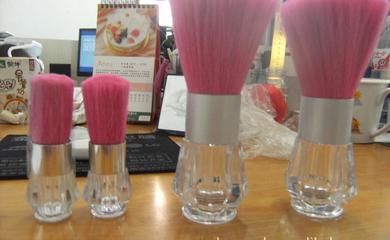 化妝刷、散粉瓶與火雞毛粉刷加工——精致美妝與家用電器的完美結(jié)合